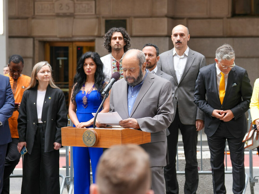 mayor making bold announcement