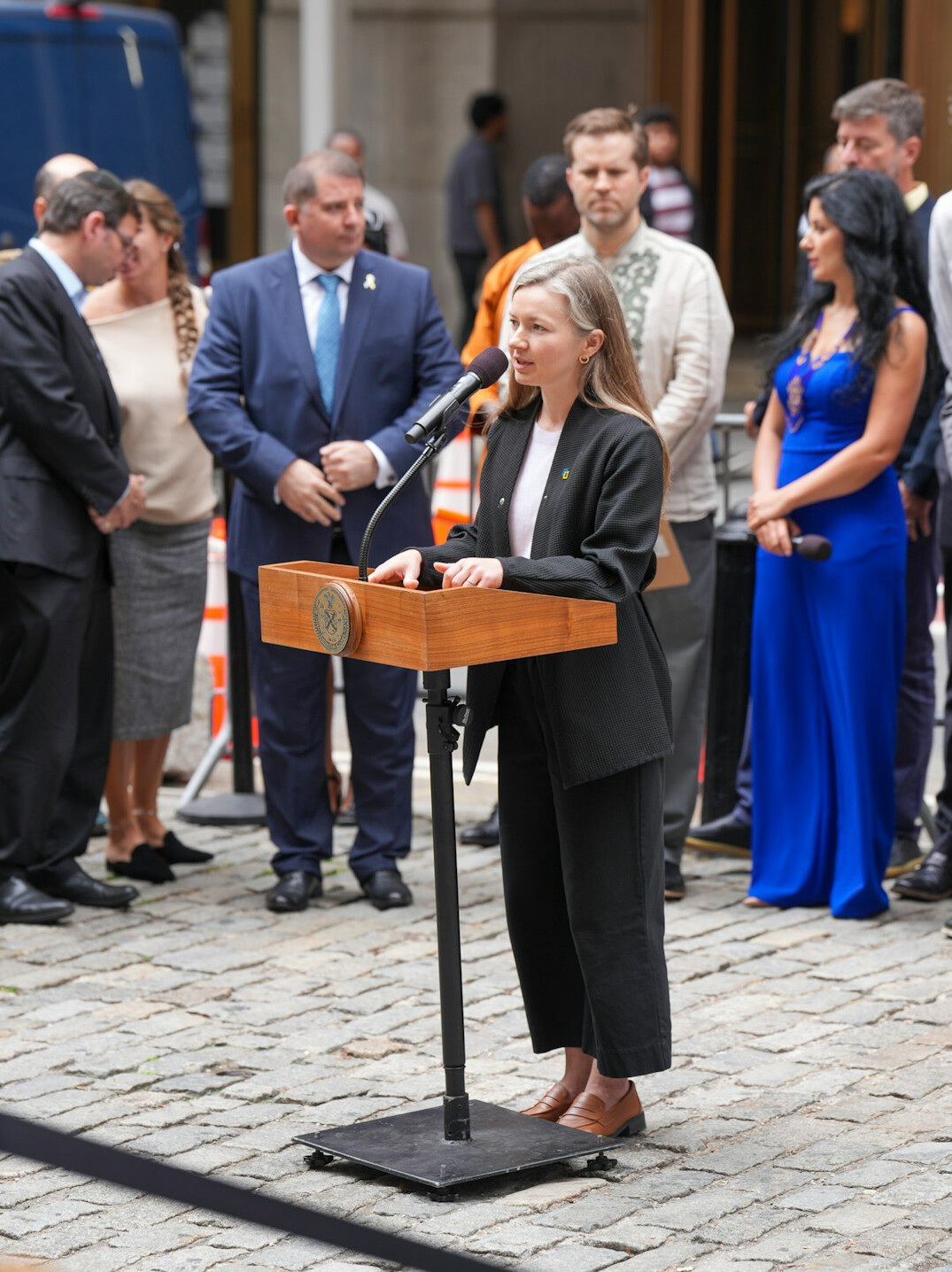 mayor making bold announcement
